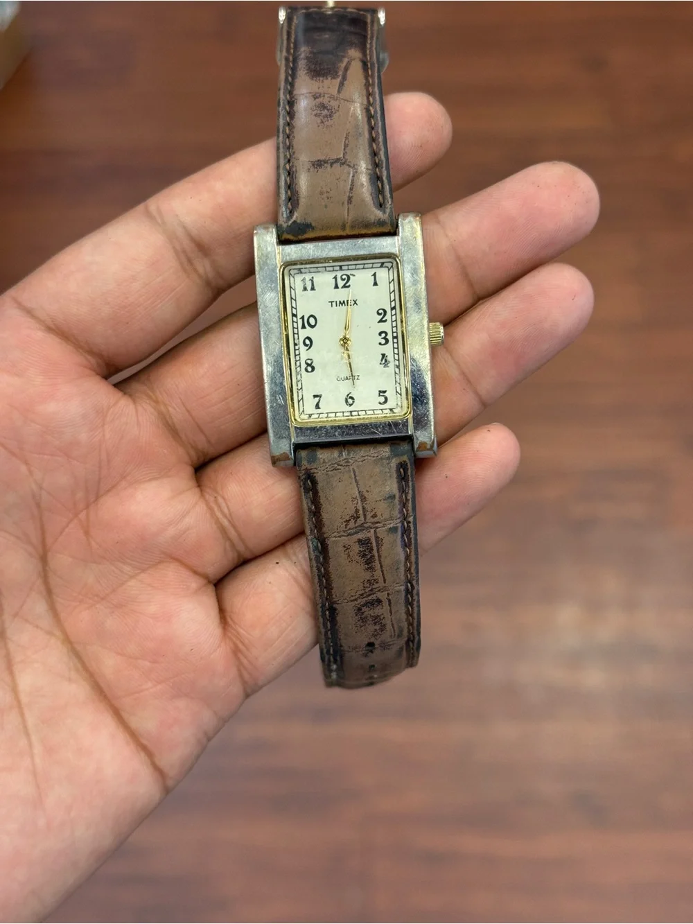Timex vintage  Brown Leather Strap Rectangle Dress Watch Mens